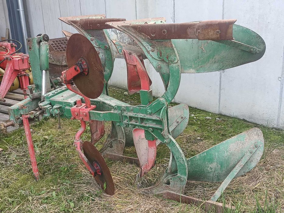 Plug 2 brazde, reversibil hidraulic