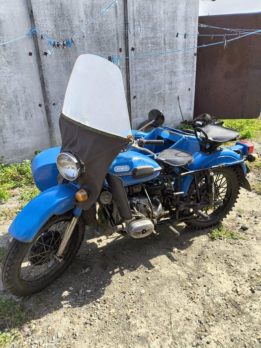 Продам два Урала