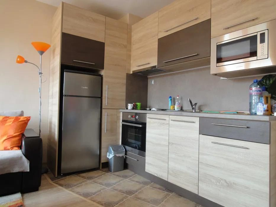 Дава се под наем Двустаен апартамент в Варна, Център - 75 кв.м за 600 € - Снимка #8