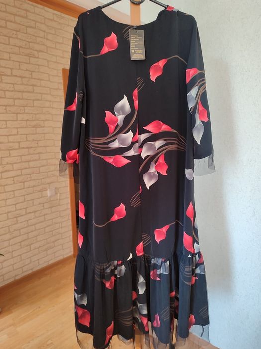 Продам новое  платье