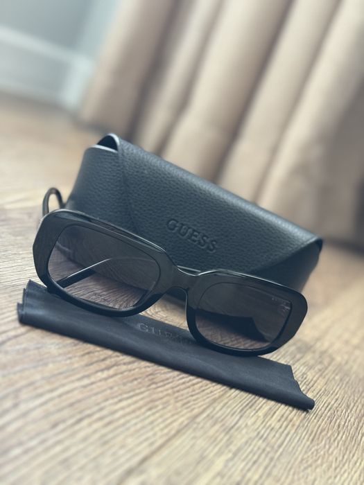 Очила Guess