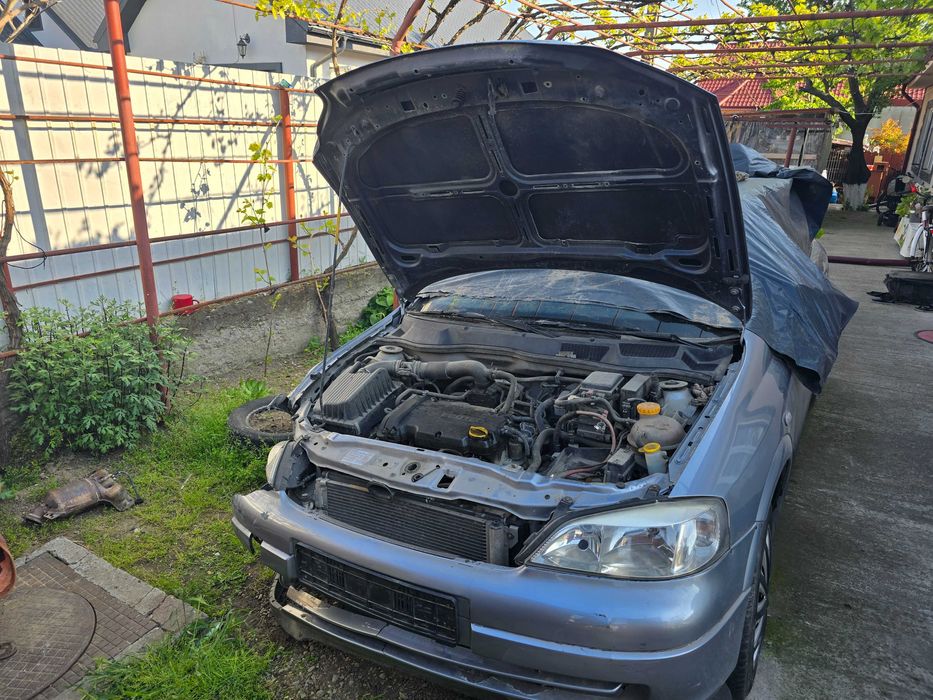 Dezmembrez Opel Astra G sau Vand intreaga