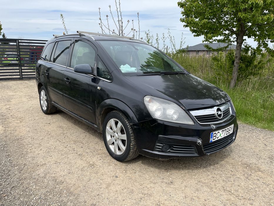 Vand Opel Zafira  / 7 locuri i/ Stare buna/ Spatioasa si confortabila