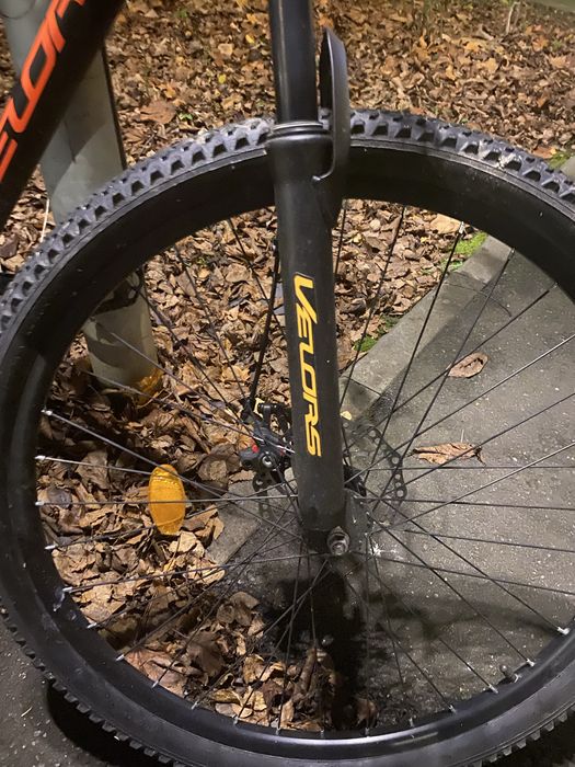 Bicicleta velors aproape ca noua