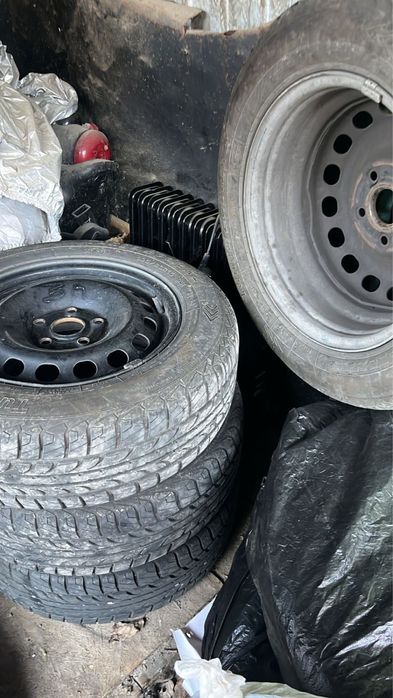 Продам резину на дисках летняя