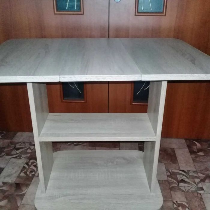 Столики чайные журнальные.