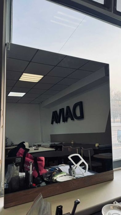 Зеркало новое но с повреждением - транспортный бой