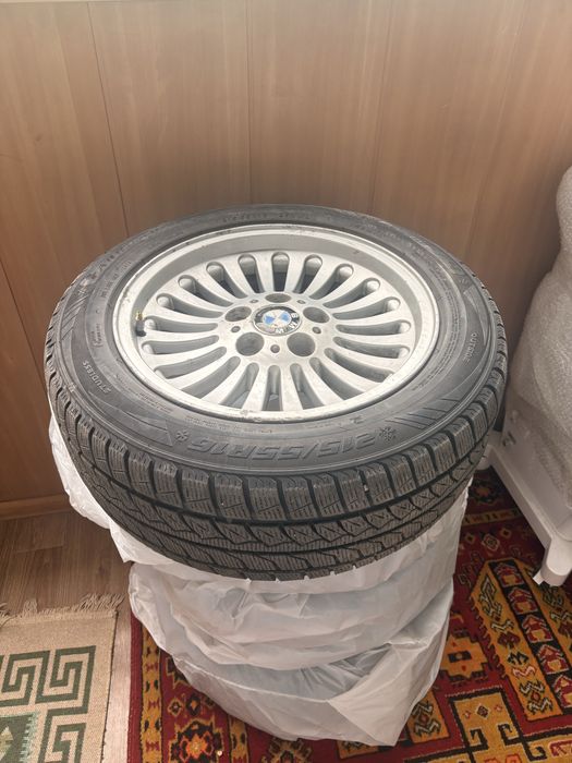 Продам колеса 215/55/r16