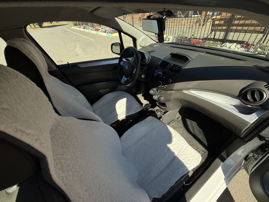 Продам машину Chevrolet Spark 2022года