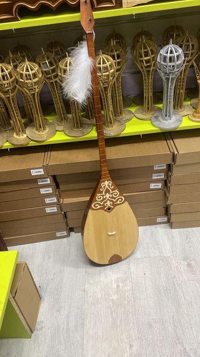 Нағыз қазақ-домбырам!