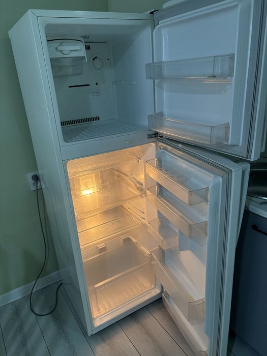 Холодильник рабочий