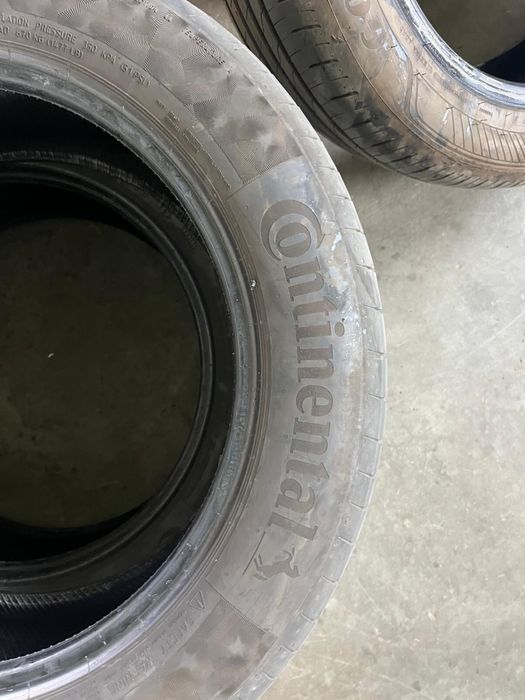 Set 4 anvelope vară 215/55R17 Continental si Goodyear