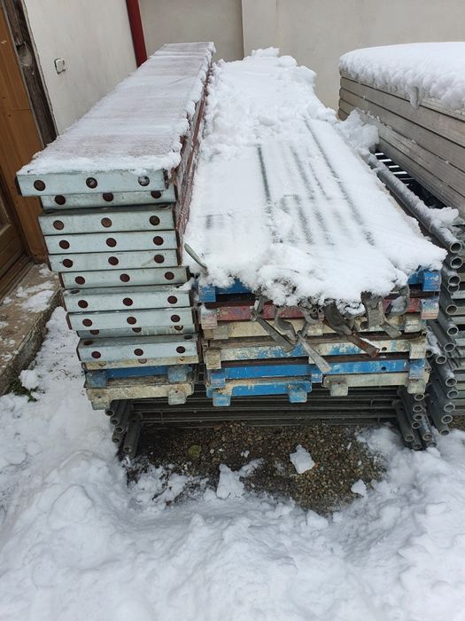 Vând schela din țeavă galvanizata