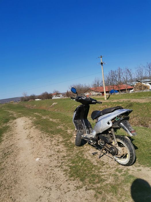 Scuter piaggio ngr 49cc