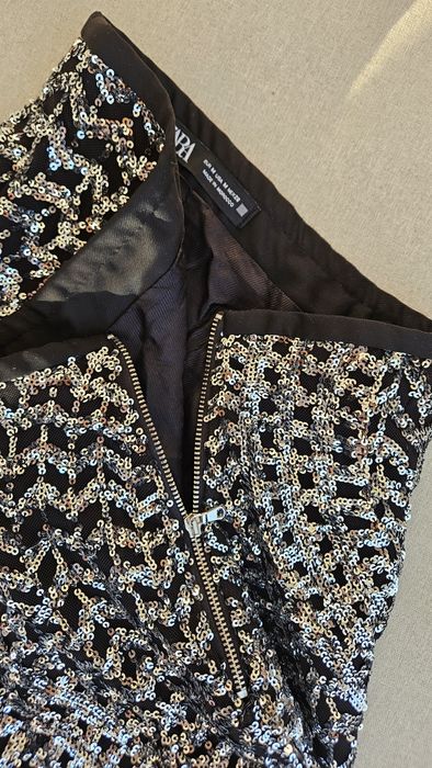 ZARA панталон с висока талия и пайети, М размер
