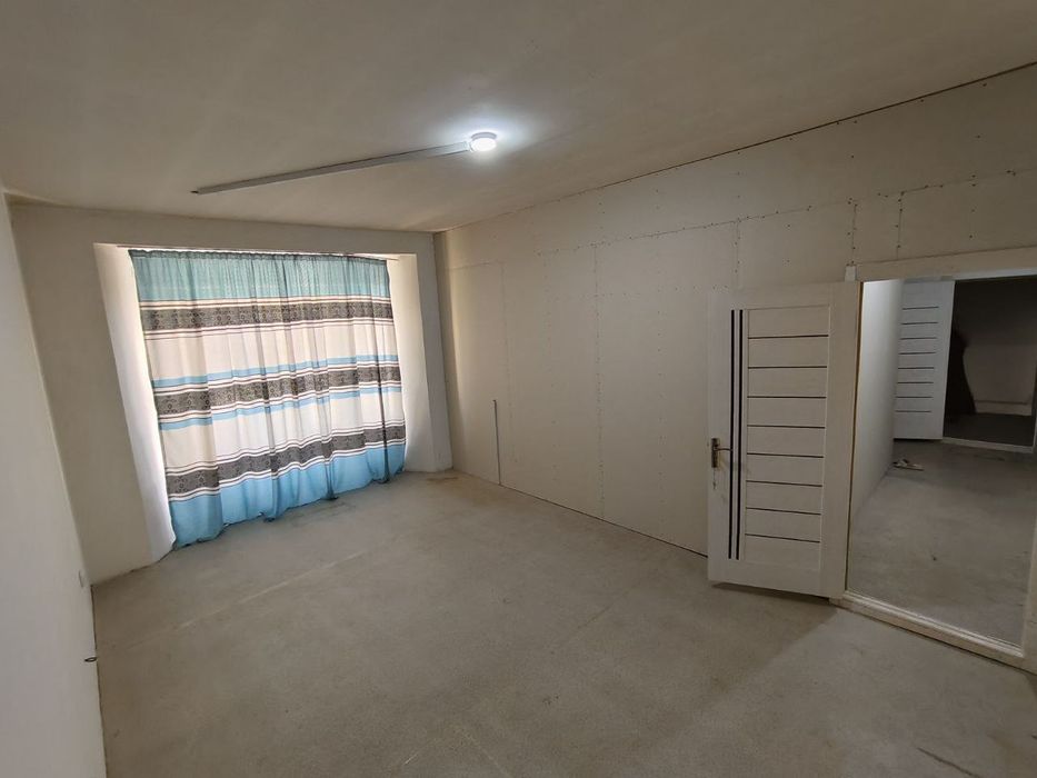 Арендага жой ишлаб чикаришга, складга,студент кизла.  оила яшаш ун