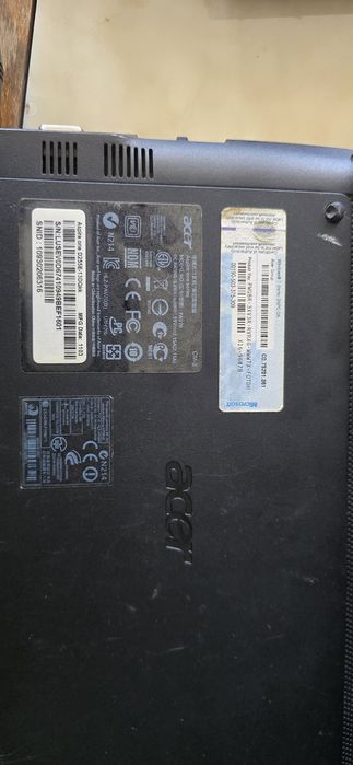 Acer Aspire One AOD255E – Windows 7 Starter, Intel Atom N455, 2GB RAM, 250GB HDD
