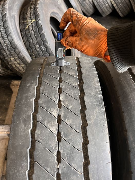 2 anvelope camion 265/70/17.5 , GoodYear , 7.5 mm