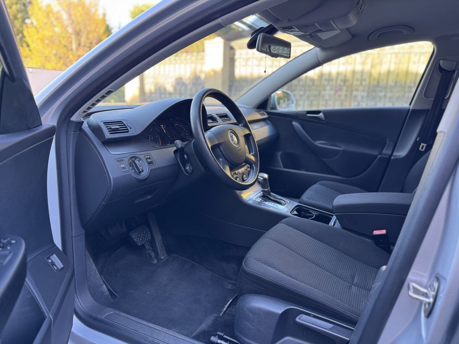 Volkswagen Passat 2.0tdi Euro5/140cp/Cutie Automata DSG/2010/Navigatie/Dublu climatronic/Incalzire scaune/jante Aliaj /Pret discutabil