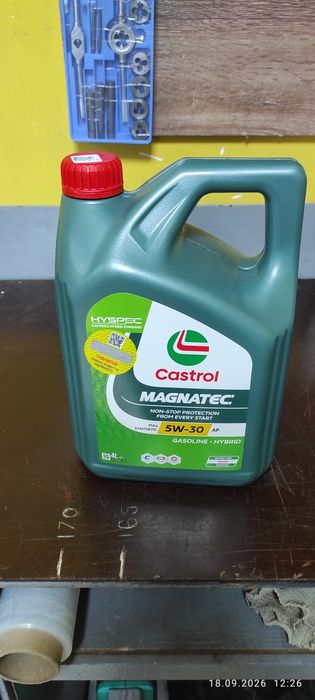 Продам масло 5w 30