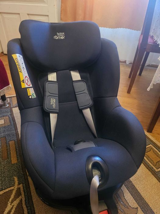 Scaun auto bebe 4 luni - 4 ani in stare impecabila isofix