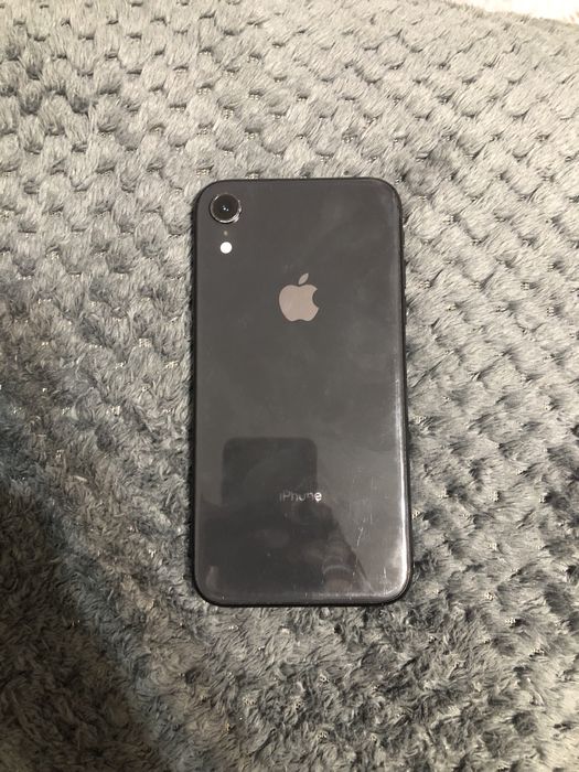 Продам Iphone xr 128GB