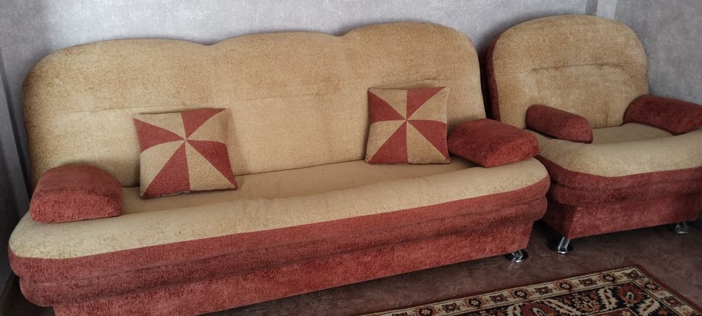 Продам диван и 2 кресла