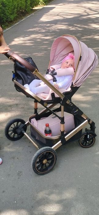Vând carucior bebe