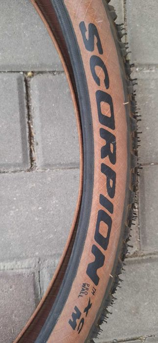 Anvelope/cauciucuri pliabile cursiera Bikehut 28" (700x28c), MTB Pirelli Scorpion XC M ProWall TR 29x2.20" si Schwalbe Racing Ralph 27.5x2.25" (650b)