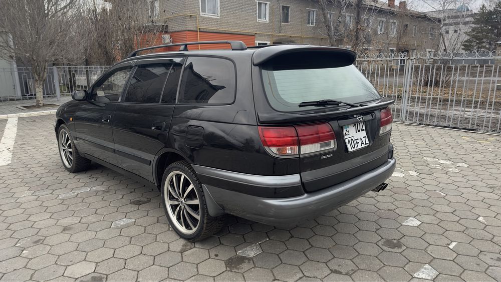 Тойота Калдина 2.0 4WD FULL TIME