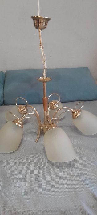 Люстра очень красивая