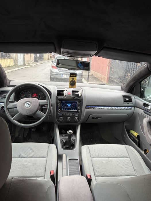 Volkswagen Golf 5 1.6 fsi