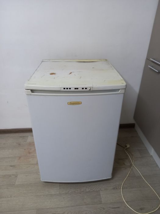 Холодильник Бирюса