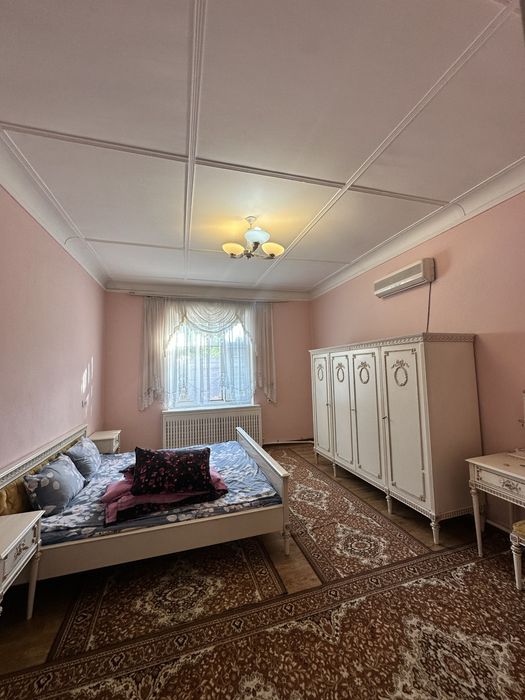 Классный дом 5 комнатная для жиля рядом Госпитальный рынок!