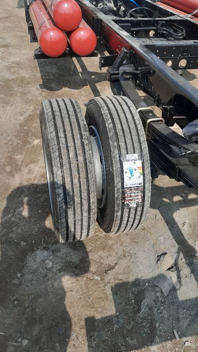 Avtobusdan terilgan Isuzu Shassi Hollata