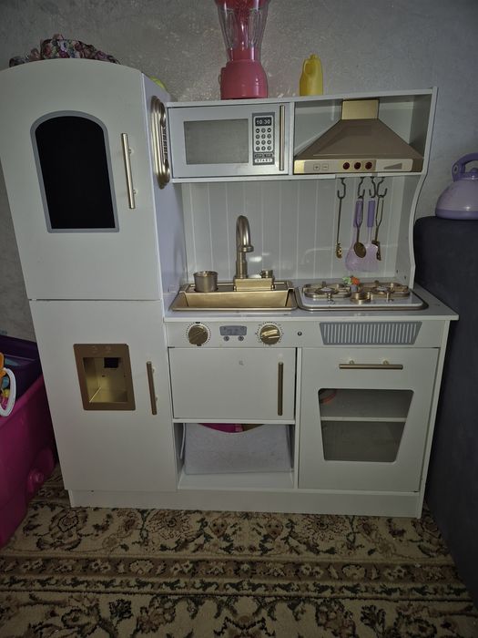 Продам детскую кухню