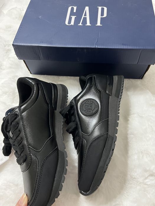 Дамски маратонки GAP