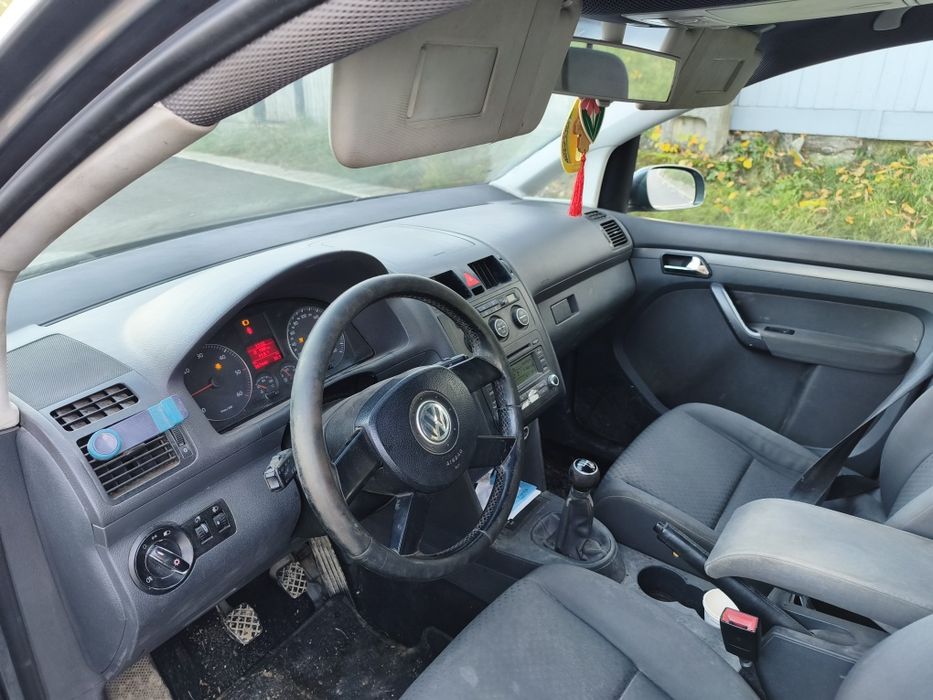 VOLKSWAGEN Touran 2006 — imagine 5