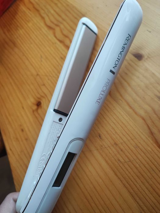 Remington Proluxe - преса за коса