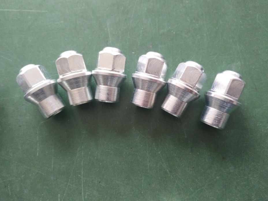 Piulițe Nissan Suzuki cu guler 12 mm