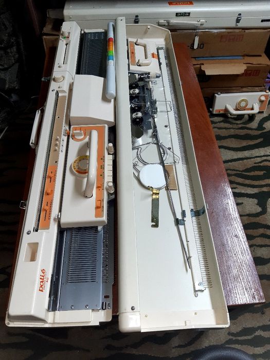 Вязальная машина Brother KH 871