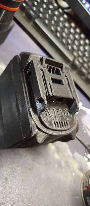 Аккумулятор makita(Китай)на 15-20 ячеек