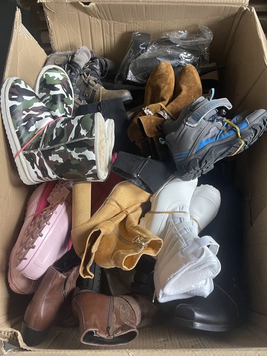 МИКС кашон НОВИ боти и ботуши на познати марки