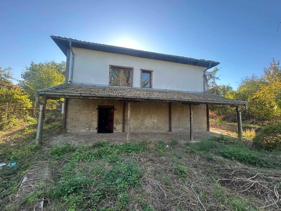 Продава се Къща в с. Долец, Област Търговище - 100 кв.м за 536 €/кв.м - Снимка #2