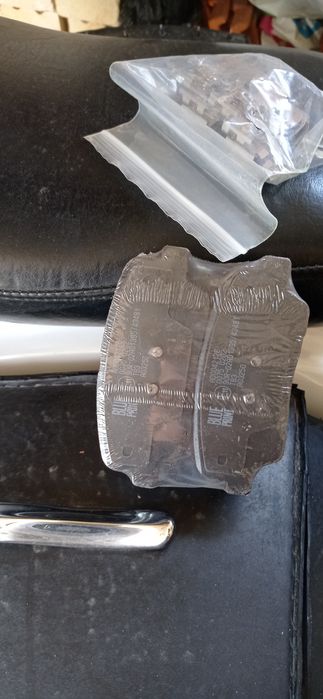 Накладки за KIA SORENTO 2.2 2010година