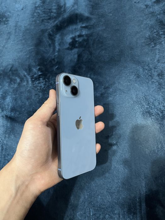 iPhone 14 blue.