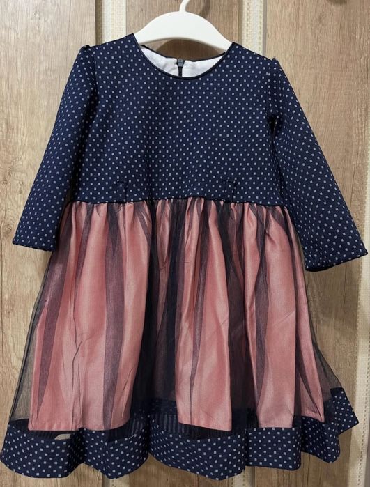 Продам платья детские