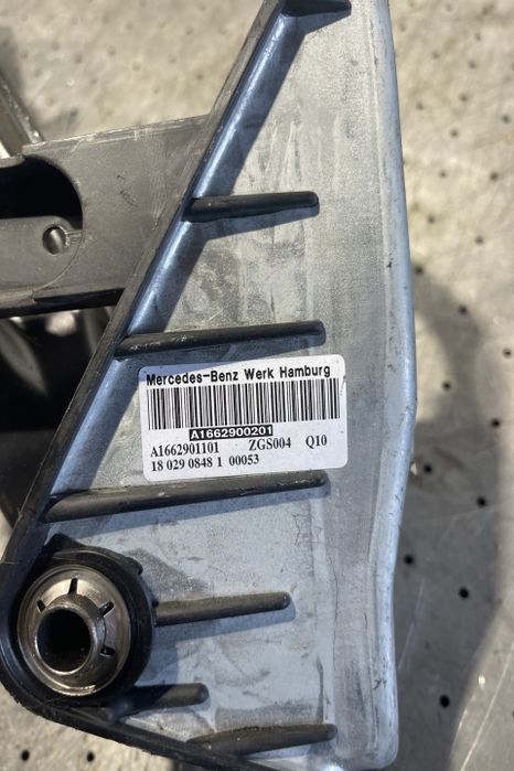Pedala frana A1662900201 Mercedes-Benz GLE prima generatie (W166) ser