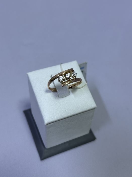 Кольцо из золота / СТ81598