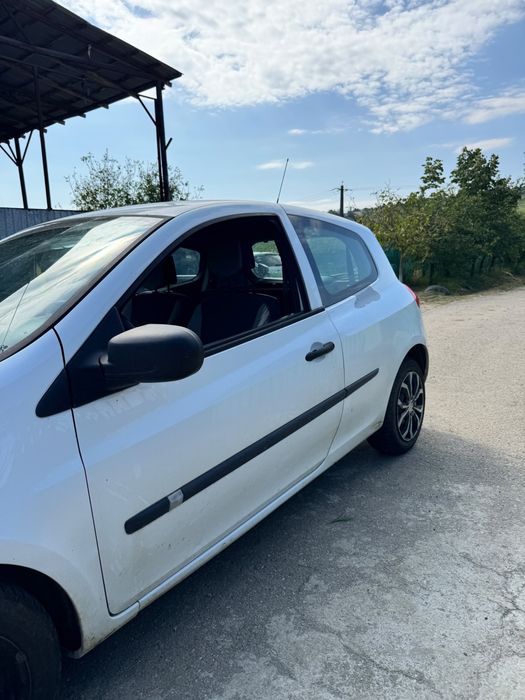 RENAULT Clio 2011 — imagine 4